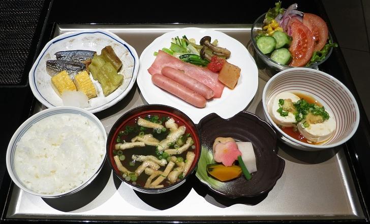 朝食バイキング