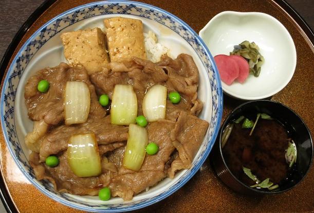 赤出汁・香の物付き