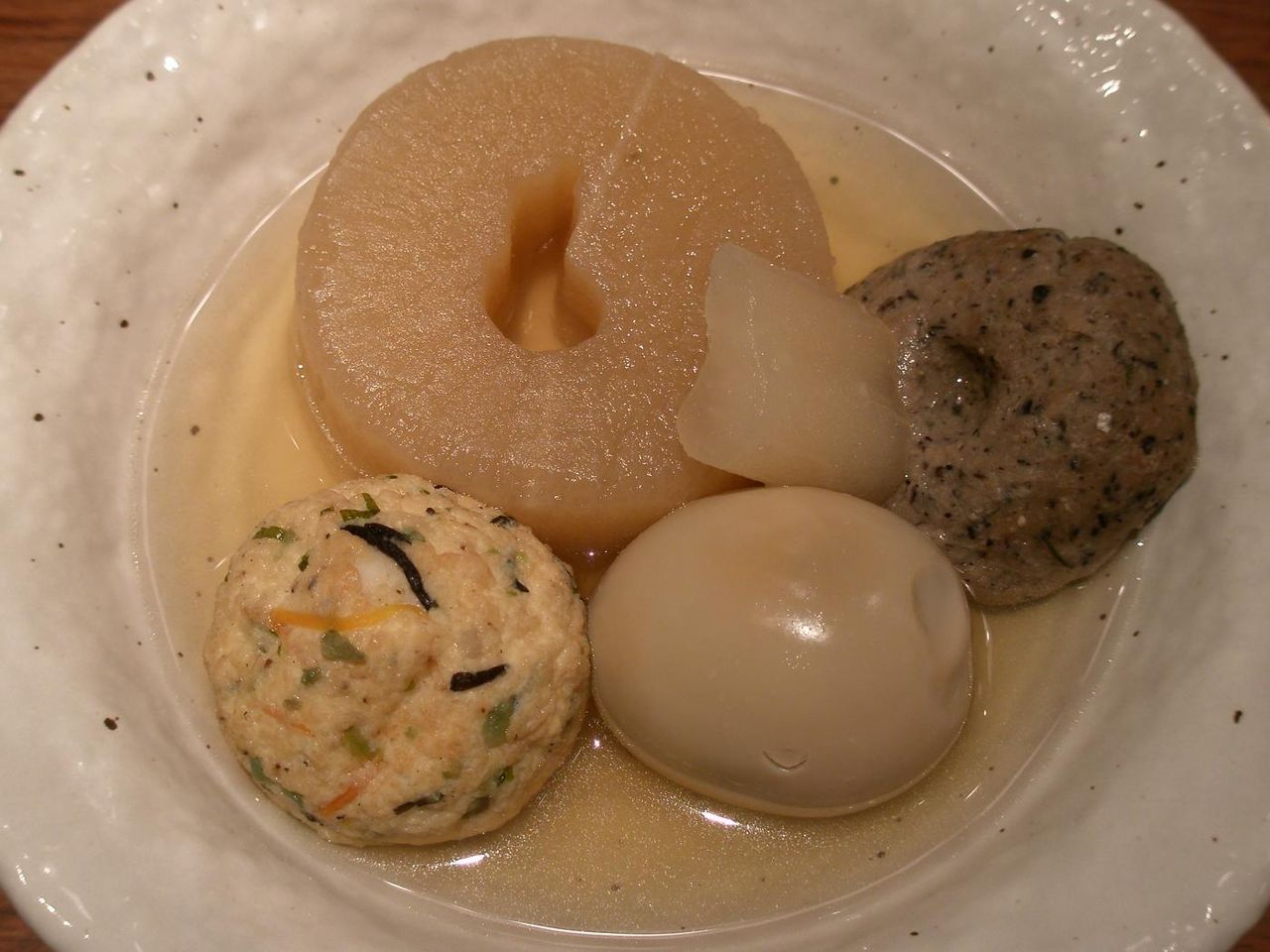 京がんも・大根・鰯つみれ・玉子