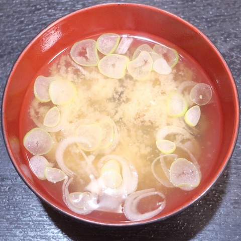 味噌汁(たかね)