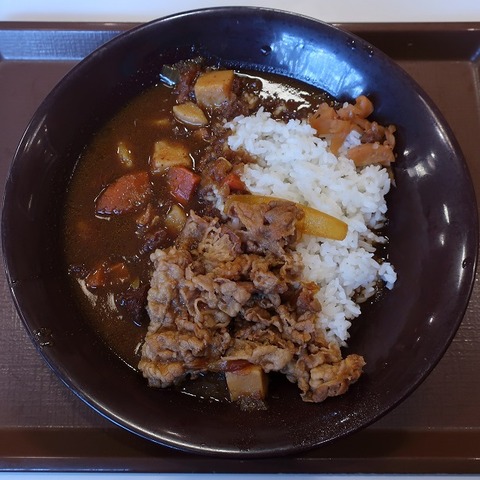 牛あいがけカレー並(すき家)690