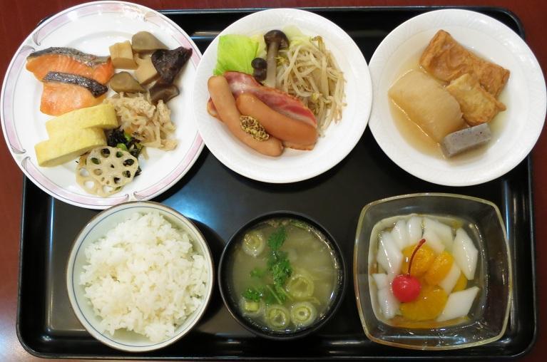 朝食ブッフェ１８４８円