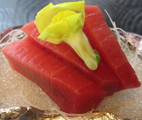 鮪(讃)