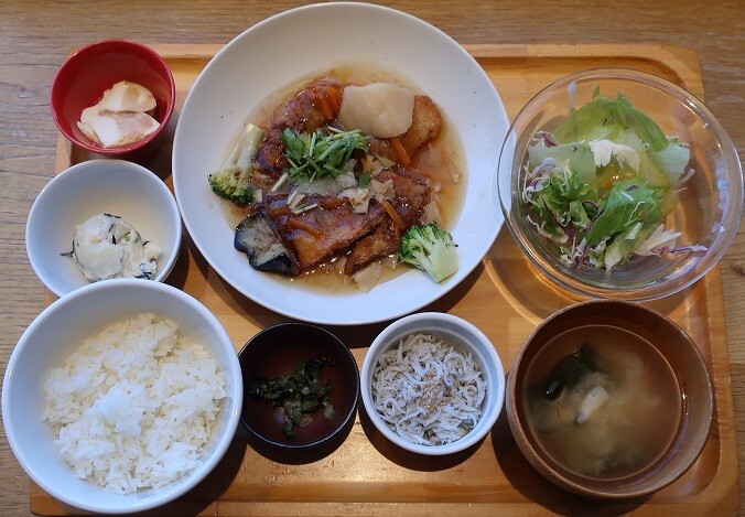 おぼんdeごはん 町田の定食 風旅食傳 おぼんdeごはん 町田の定食 風旅食傳