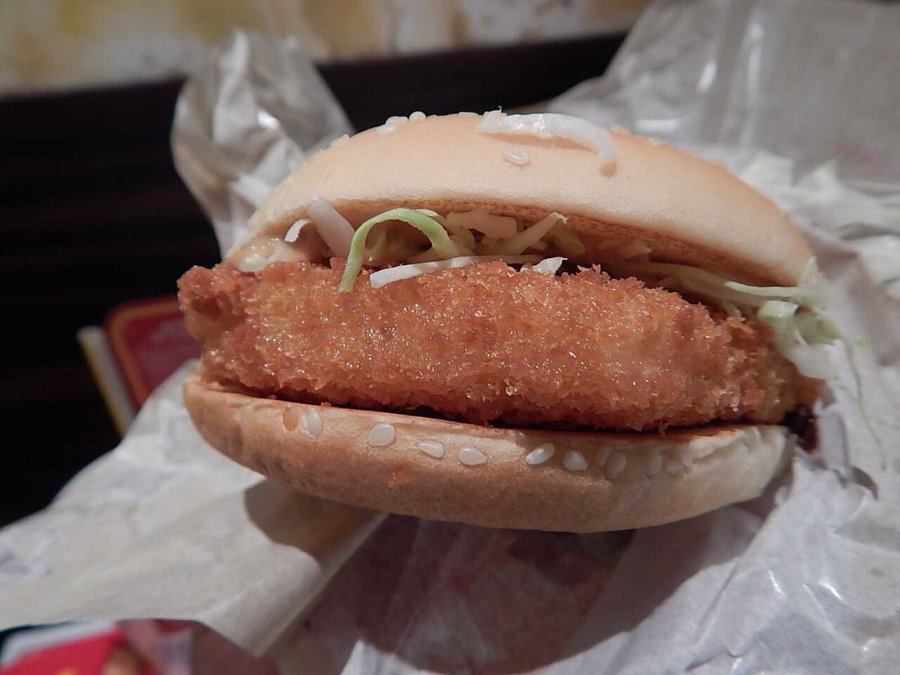 マクドナルド』で「えびフィレオ」の発売10周年を記念して期間限定「焙