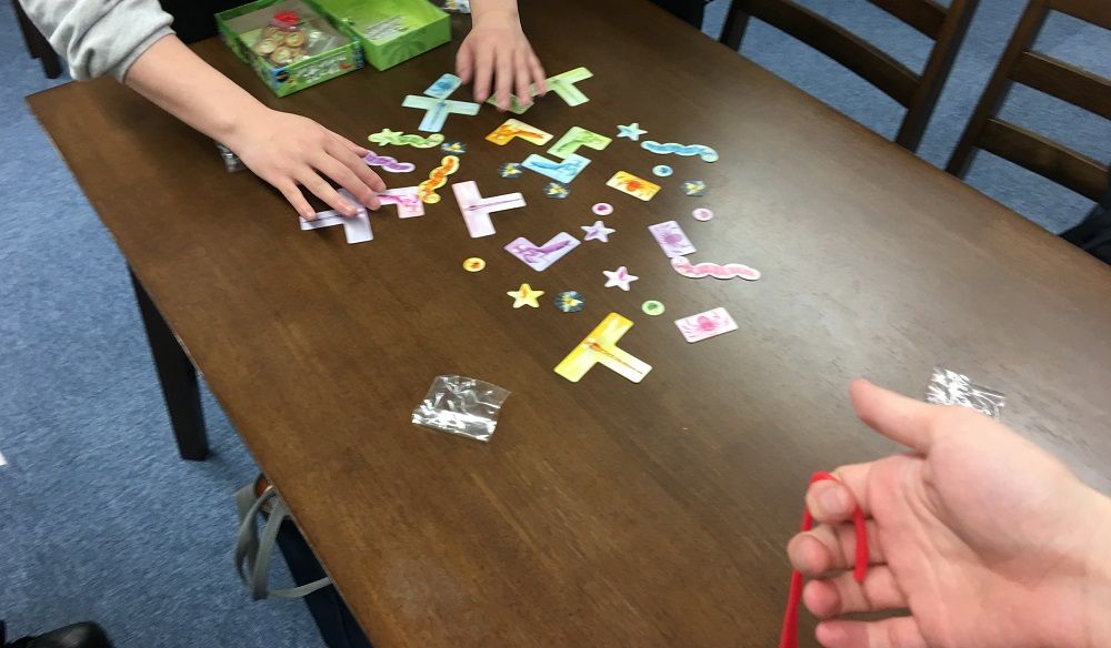 ギルド週末ゲーム会 4 究極の選択 ひっつきカメレオン ウイングスピリッツ ダブルナイン 精神科医のボードゲーム日記