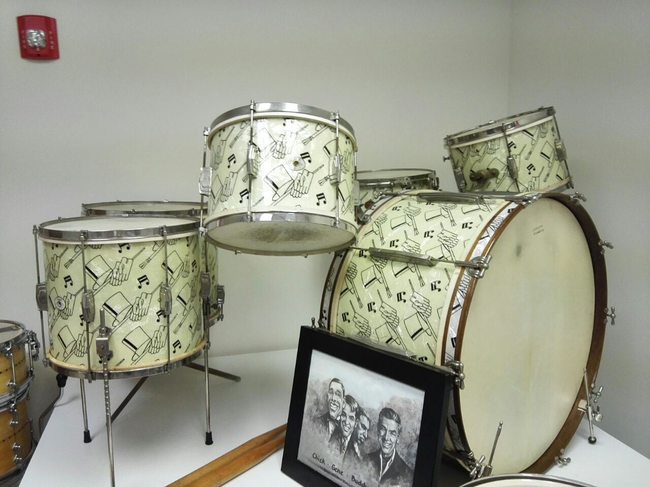 ドラムセットの生みの親》Ludwig（ラディック）《ドラムメーカー