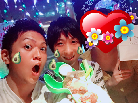 sketch-1535379687318