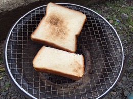 炭焼き パン 2