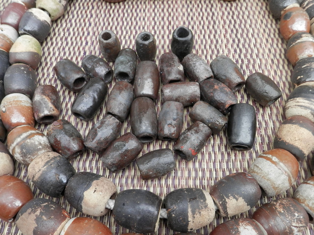 陶器製の沈子 : 波と風の音を聴きながら～