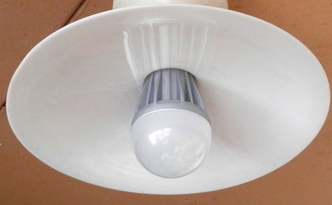 照明 シェードを色々な素材で 波と風の音を聴きながら