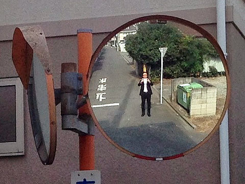 カーブミラー角度補正