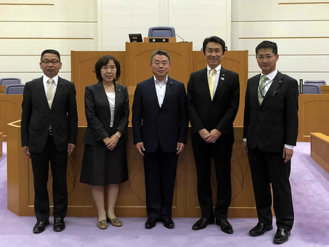 川西市・大矢根議長と