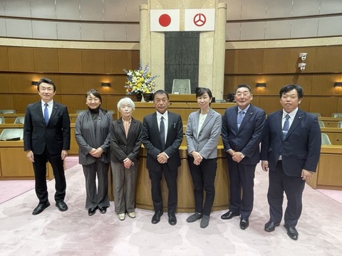 �����ԵĲ�ľ�