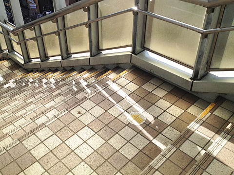 清瀬駅北口デッキ階段