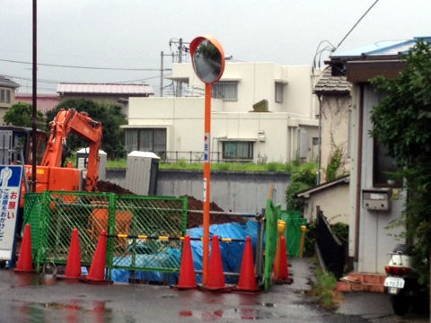 野塩1丁目のカーブミラー