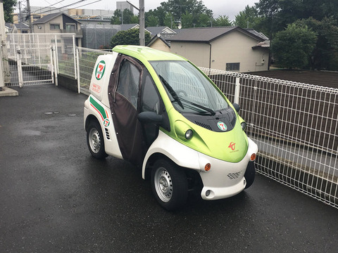 7-11の配送用自動車