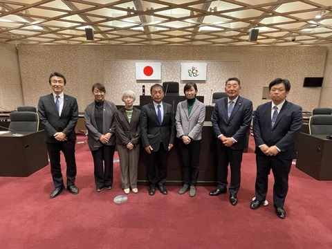 ��¿���ԵĲ�ľ�