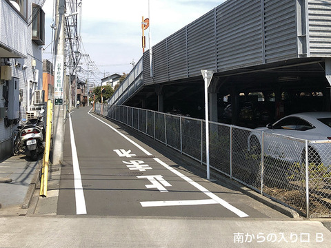 南からの入り口B