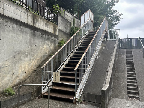 �������糬��