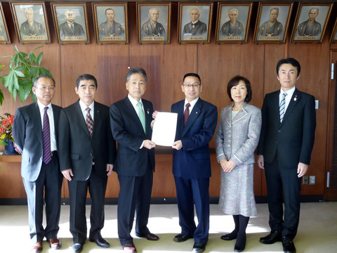 市長に予算要望書