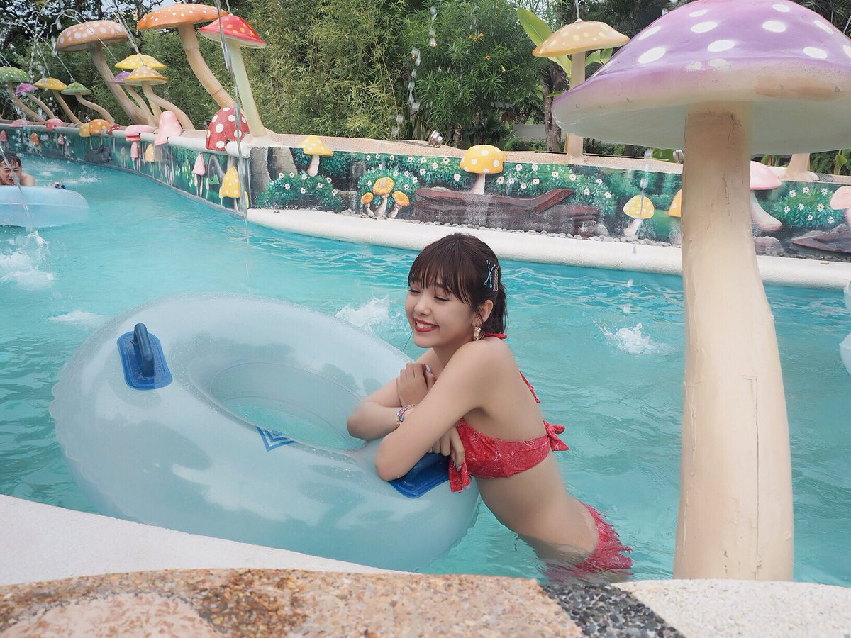 藤田ニコル