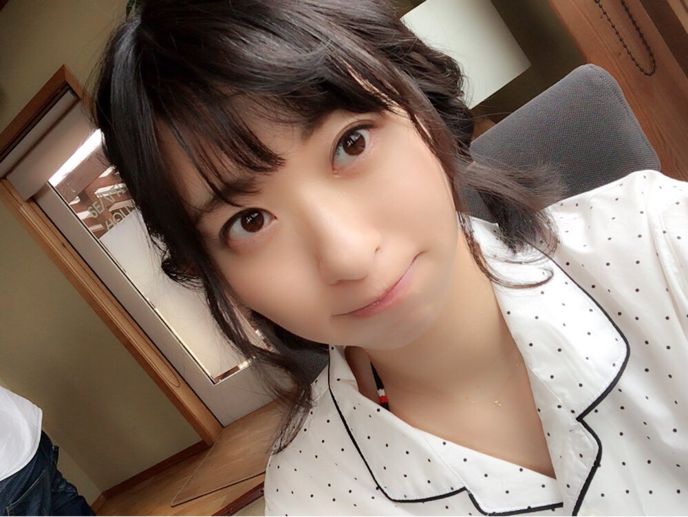 倉持由香
