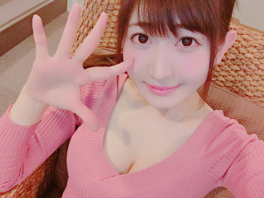 月城まゆ