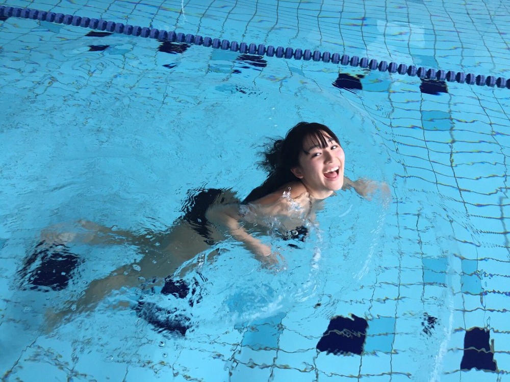 浅川梨奈