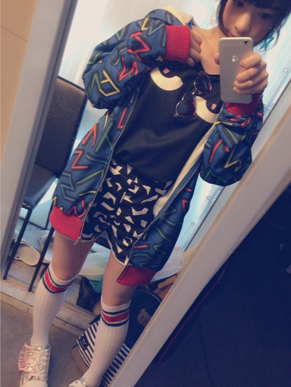神谷えりな