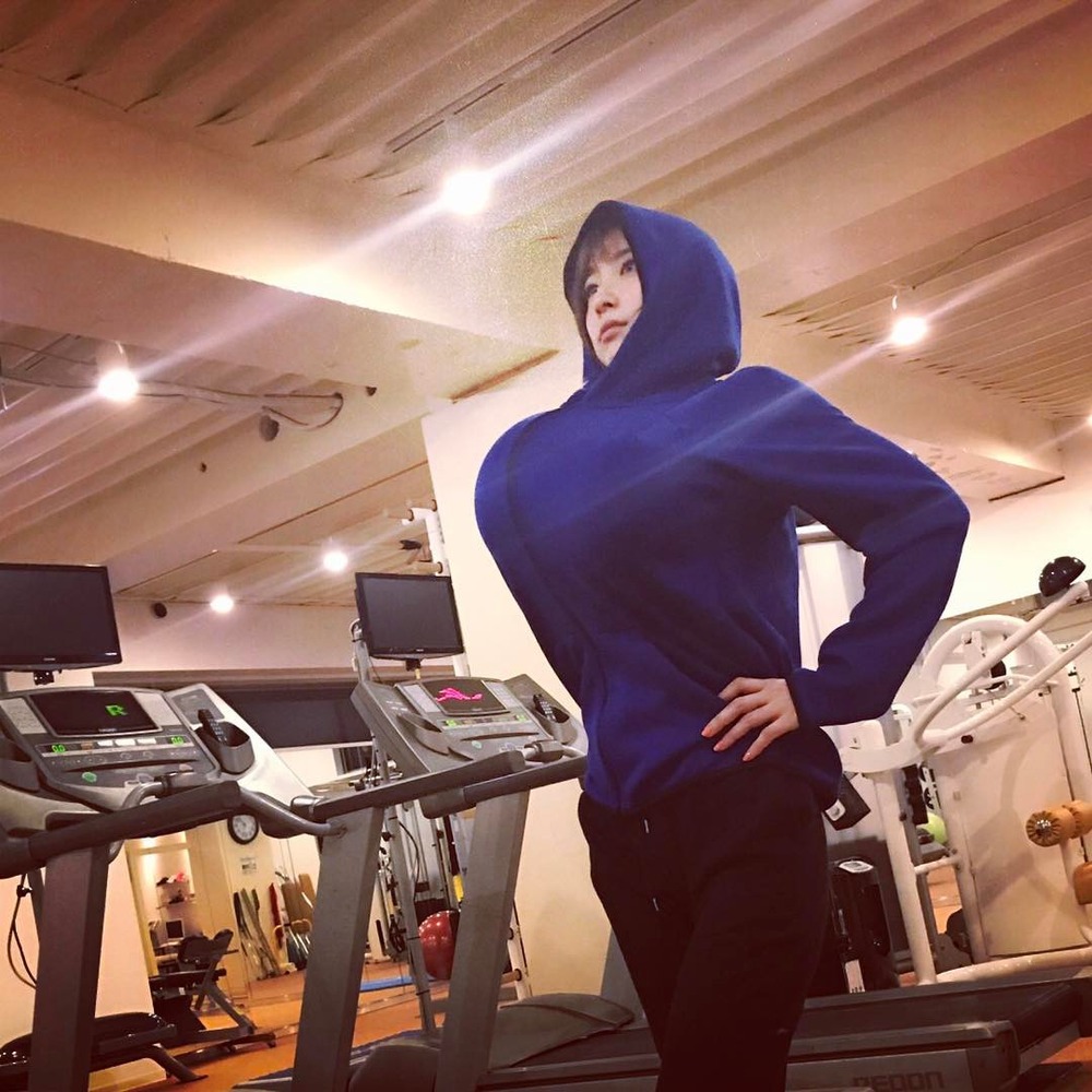 篠田麻里子