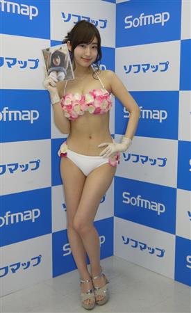 グラビアアイドル寺田御子