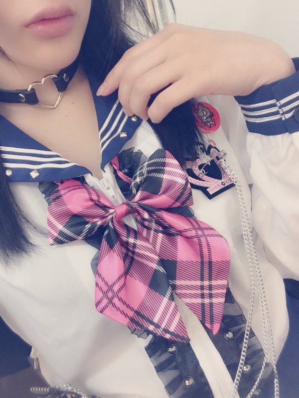 神谷えりな