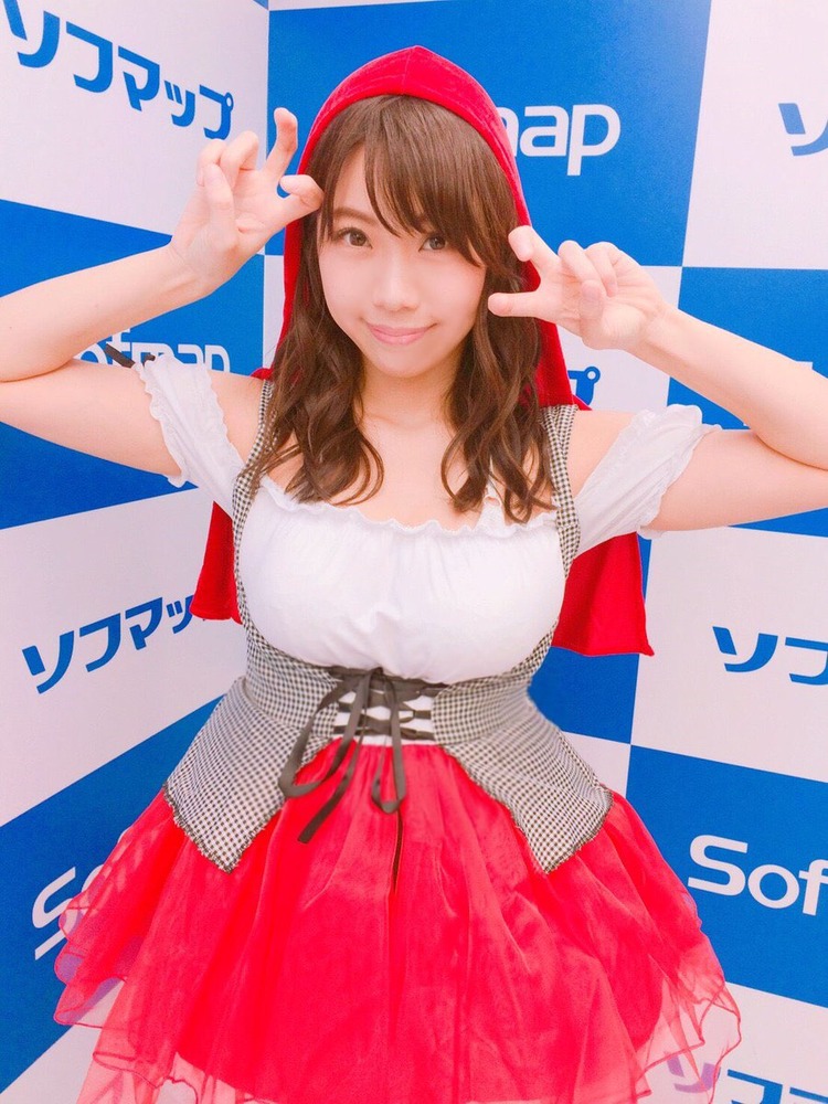 鈴木ふみ奈