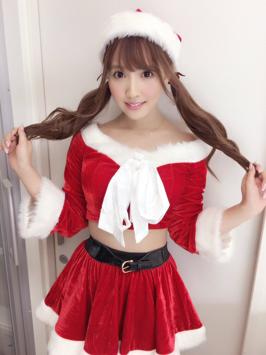 三上悠亜