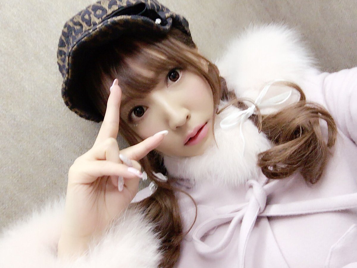 三上悠亜