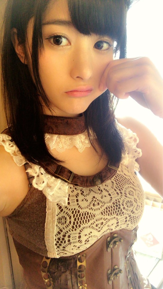 神谷えりな