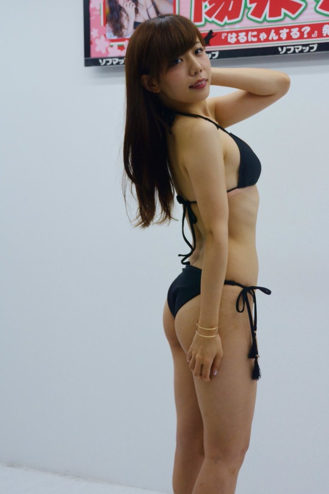 陽菜菜々羽