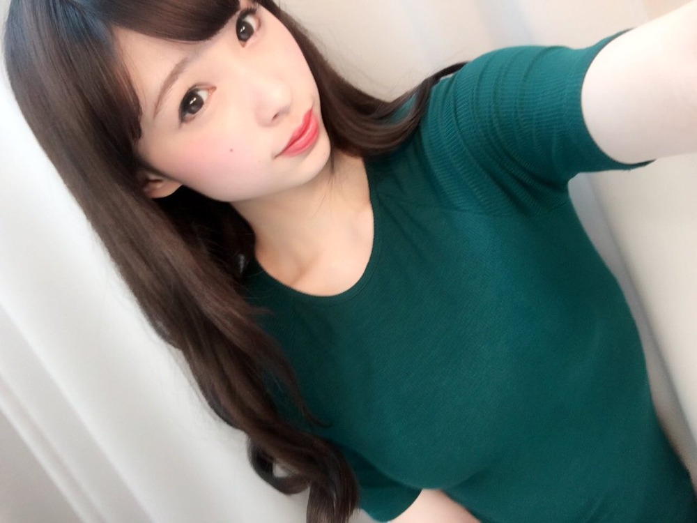 鶴巻星奈