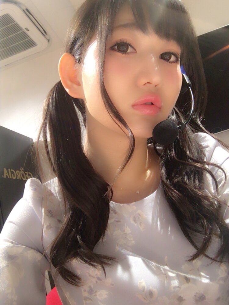 月城まゆ