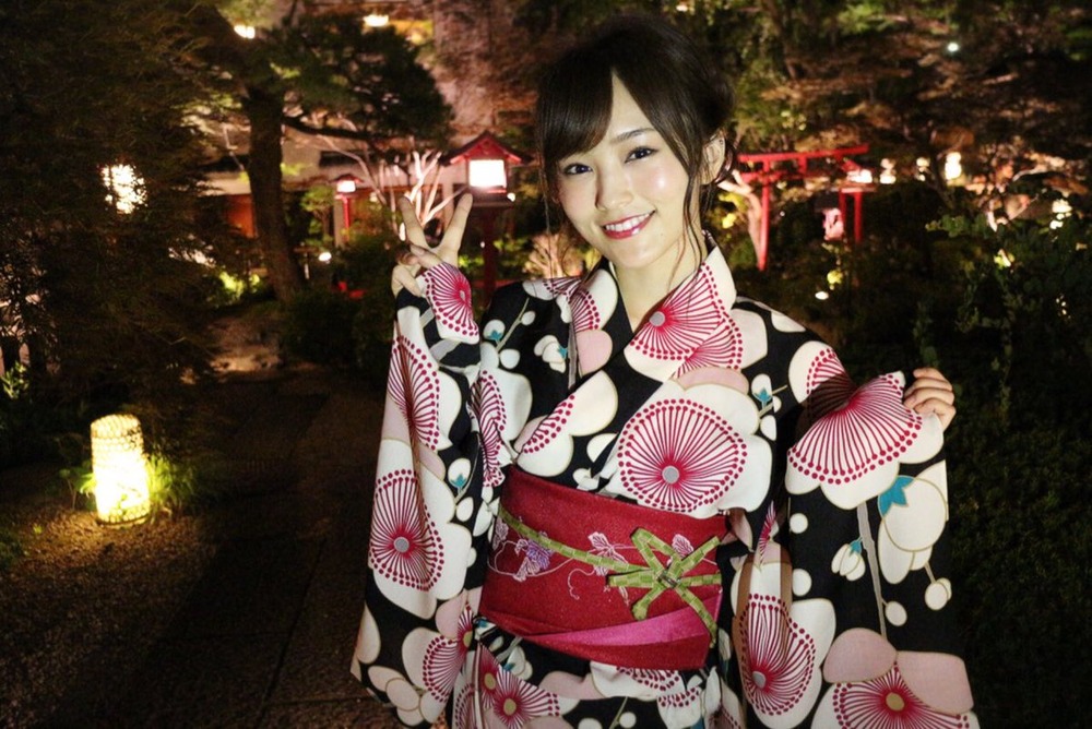 山本彩