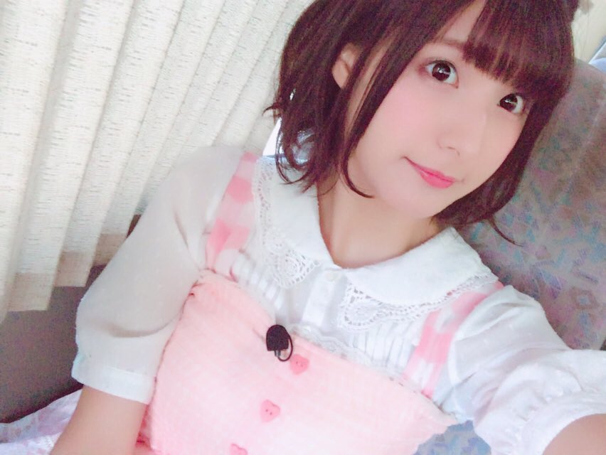 彩川ひなの