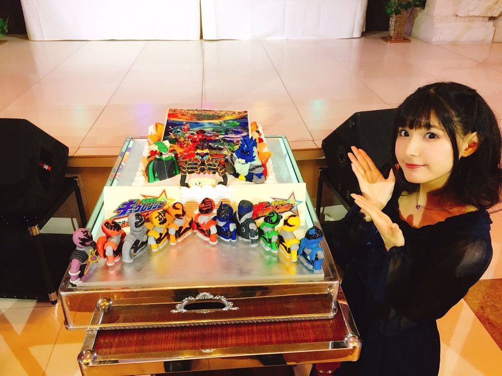 彩川ひなの