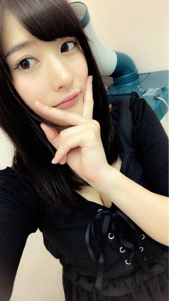 神谷えりな