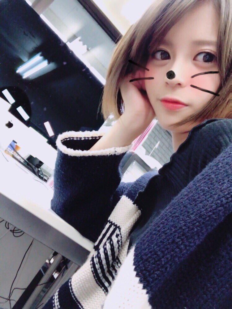 吉崎綾