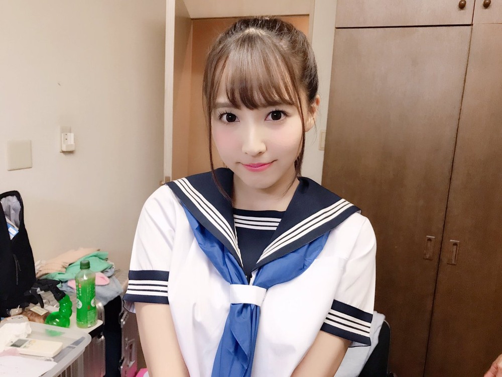 三上悠亜