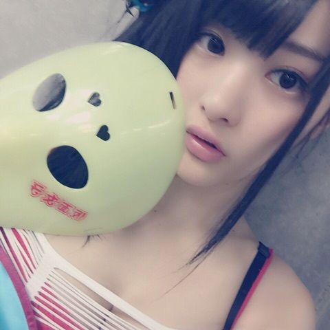 神谷えりな仮面女子