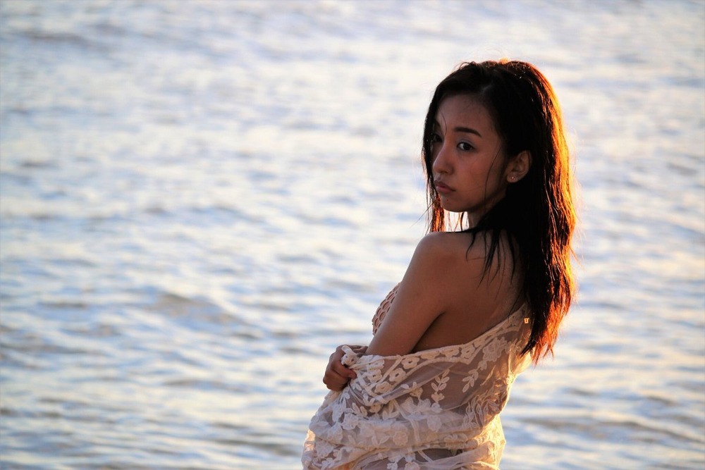 板野友美
