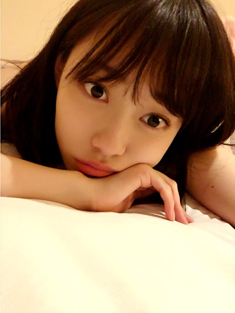 石塚朱莉