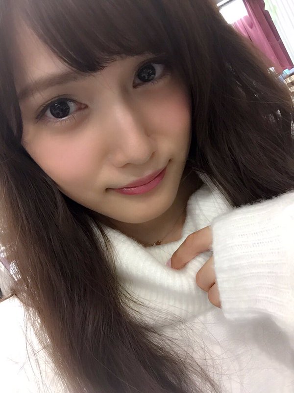 入山杏奈
